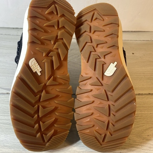 NEW! The North Face Womens ThermoBall Lace Up Waterproof Boots Black Size 11 - Picture 8 of 9